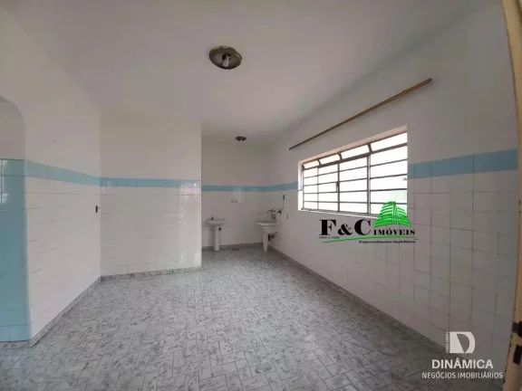 Imagem Casa para Venda em Limeira, Centro, 3 dormitórios, 2 banheiros, 5 vagas