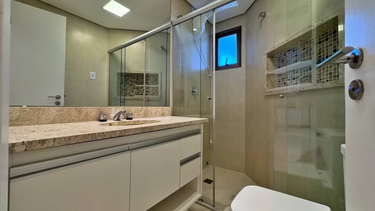 Imagem Apartamento com 3 dormitórios à venda, 96 m por R$ 2.400.000,00 - Riviera