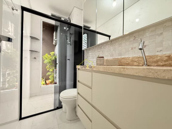 Imagem Apartamento mobiliado 2 vagas de garagem no Bom Retiro com fácil acesso para zona industrial !