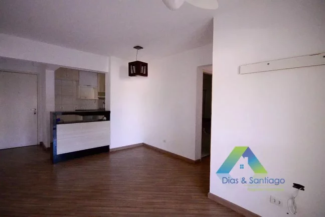Imagem Apartamento com 3 dormitórios e 2 banheiros em Vila das Mercês/SP!
