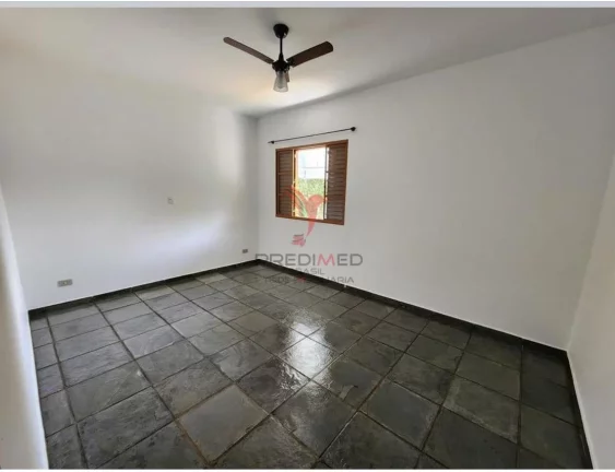 Imagem Vendo lindíssima Casa em São Pedro - SP