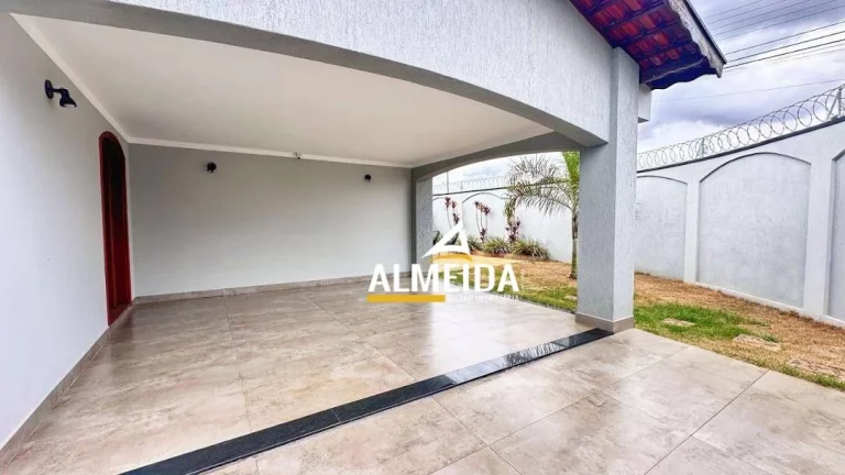 Imagem Casa com 3 dormitórios à venda, 189 m² por R$ 790.000,00 - Jardim América - Rio Claro/SP