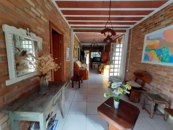 Imagem Paraíso Rural: Sítio com Lagoa, Pomar, Piscina e Casa com 3 Dormitórios
