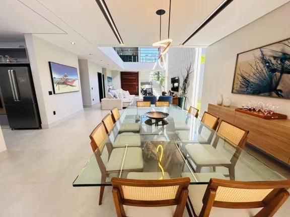 Imagem Casa de Luxo à Venda na Riviera de São Lourenço Módulo 17: 8 Quartos, 8 Suítes, 3 Salas, 4 Vagas de Garagem e 620m² de Área!