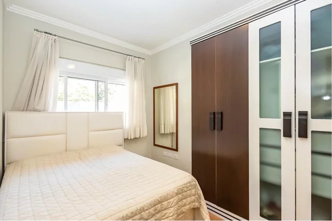 Imagem Casa para Venda em Curitiba, Bom Retiro, 3 dormitórios, 3 suítes, 8 banheiros, 2 vagas