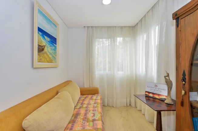 Imagem Casa 3 dormitórios. 236 m2 na Vista Alegre (Jd. Schaffer)