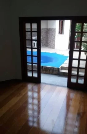 Imagem Vendo Sobrado em São Bernardo, Bairro Nova Petrópolis