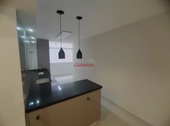 Imagem Apartamento de 3 dormitórios com vaga na rua da praia em Santos por R$965.000,00