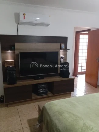Imagem Excelente oportunidade para quem busca espaço, conforto e contato com a natureza! Este imóvel cont...