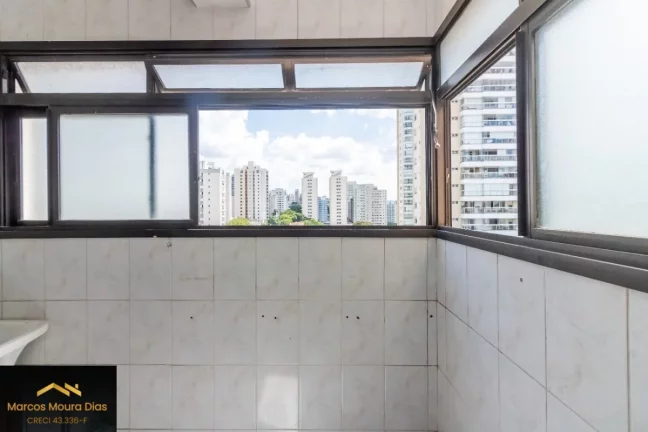 Imagem Apartamento Pompéia 72m², 2 dormitórios (1 suíte) , 2 vagas de garagem, sacada com vista livre