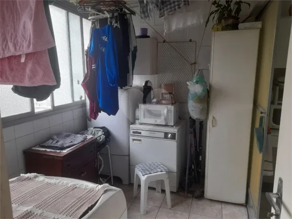 Imagem Apartamento à venda com 3 quartos, sendo 1 suíte, no condomínio Iguaçu, São Paulo - SP