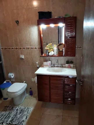 Imagem Sobrado com 4 dormitórios à venda, 240 m² por R$ 580.000,00 - Aeroporto - Guarulhos/SP