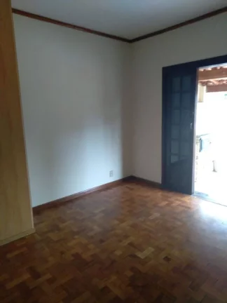 Imagem Sobrado com 3 dormitórios para alugar, 183 m² por R$ 3.550,00/mês - Parque Jaçatuba - Santo André/SP