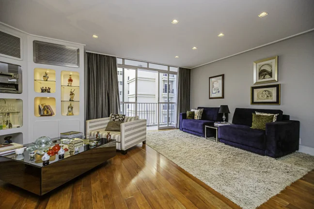 Imagem Apartamento Santa Cecília - 212M², 3 Dorms, 1 Suíte, 2 Vagas, Lavabo.