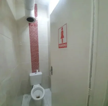 Imagem Salão Comercial para Locação no Centro de Sorocaba-SP: 130m², 1 Sala, 2 Banheiros