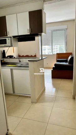 Imagem Kitnet com 1 dormitório à venda, 29 m² por R$ 268.000,00 - Pitangueiras - Guarujá/SP