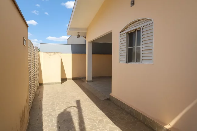 Imagem Casa de vila para venda em Vila Santa Rita com 3 quartos, sendo 1 suíte, 137m2