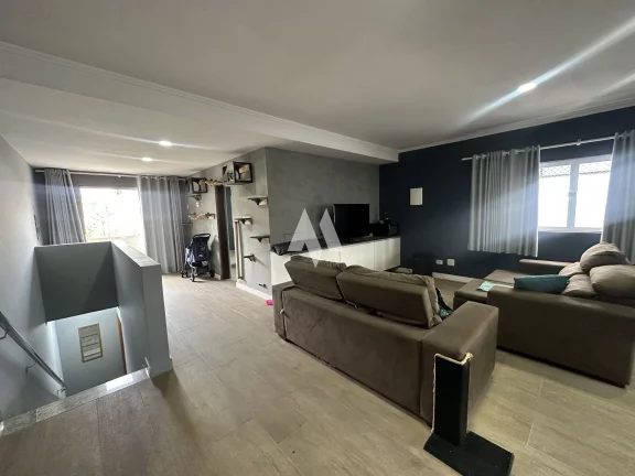 Imagem Casa alta à venda no bairro da Aparecida
