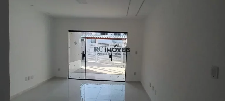 Imagem Casa a Venda no bairro Rio do Ouro - São Gonçalo, RJ