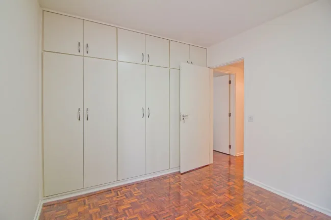 Imagem Apartamento Reformado 97M², 2Q, 1 Suíte, 2 Banheiros, 1 Vaga, Playground, Salão de Festas.