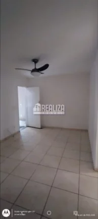 Imagem Apartamento de 2 dormitórios com móveis planejados e portaria 24hrs no Condomínio Parque Ucrânia, em Uberaba