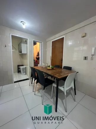 Imagem Oportunidade! 3 quartos na Praia do Morro a poucos metros do mar!