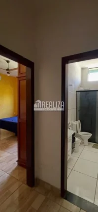 Imagem Casa com Piscina e Churrasqueira no CENTRO de Rifaina