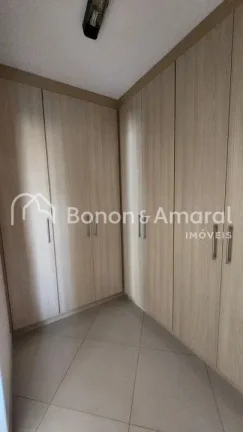 Imagem Lindo sobrado com 3 suites, sendo uma Master, escritório, piscina aquecida, área Gourmet, living c...
