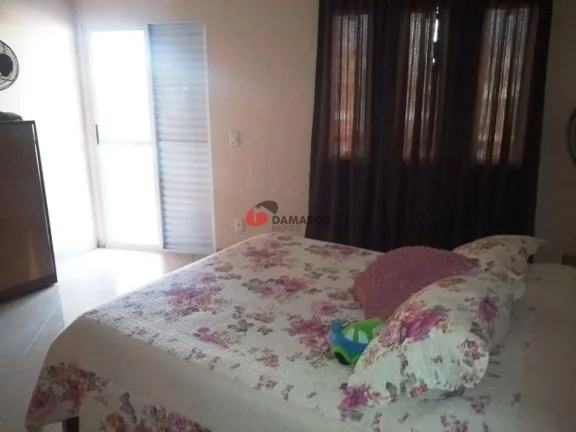 Imagem Sobrado à venda 3 Quartos, 1 Suite, 16 Vagas, 572M², Nova Gerty, São Caetano do Sul - SP