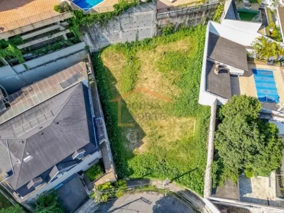 Imagem Terreno à venda no Jardim São Bento, Zona Norte de São Paulo, 500m² em aclive. Localizado em rua...