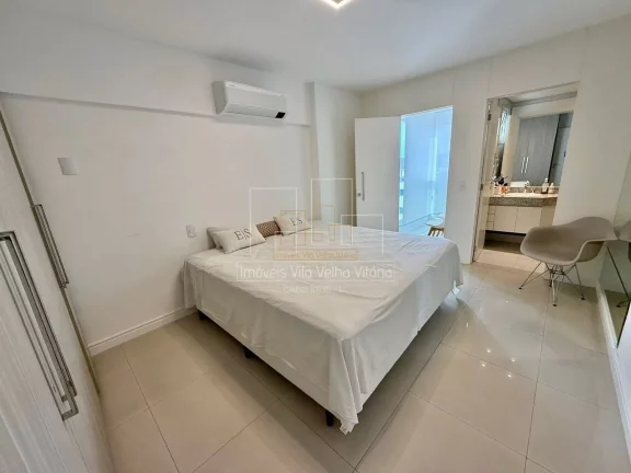 Imagem Apartamento com 4 quartos 2 suítes frente vista parcial para o mar à venda na