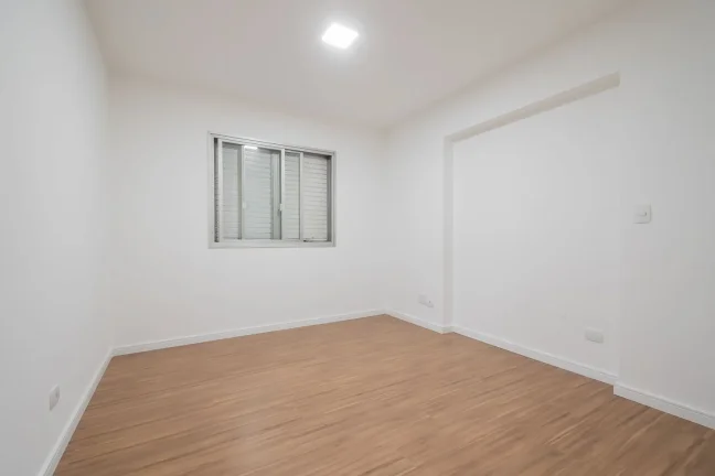 Imagem Apartamento Reformado 97M², 3Q, 1 Suíte, 2 Banheiros, 1 Vaga, Salão de Festas.