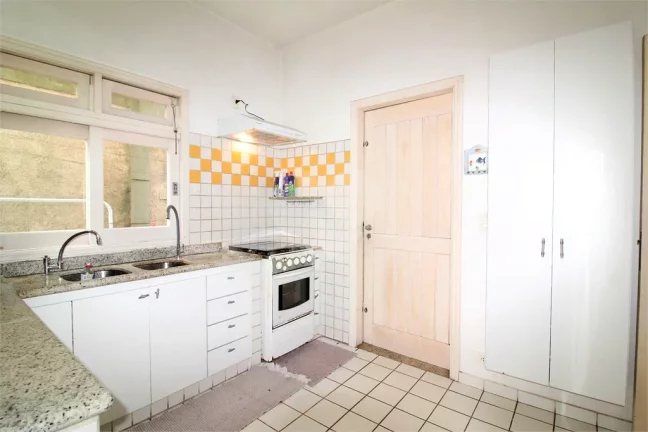 Imagem Sobrado à venda com 3 quartos, sendo 3 suítes, em Morumbi, São Paulo - SP