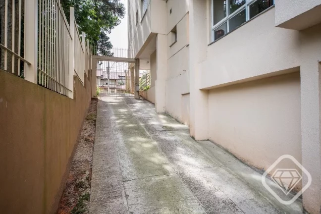 Imagem Apartamento com 2 dormitórios, garagem, elevador, prédio moderno e excelente construção no Bairr...