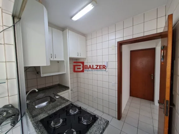 Imagem Apartamento com 2 Quartos à Venda, 77 m² em Centro - Florianópolis