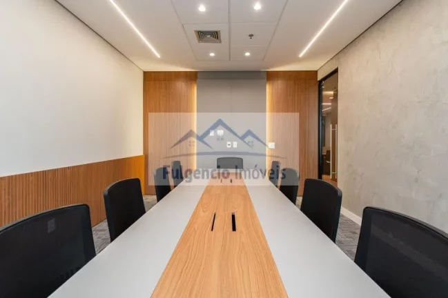 Imagem Sala Comercial de Alto Padrão na Cidade Monções: 3 salas, 15 vagas, 461m².