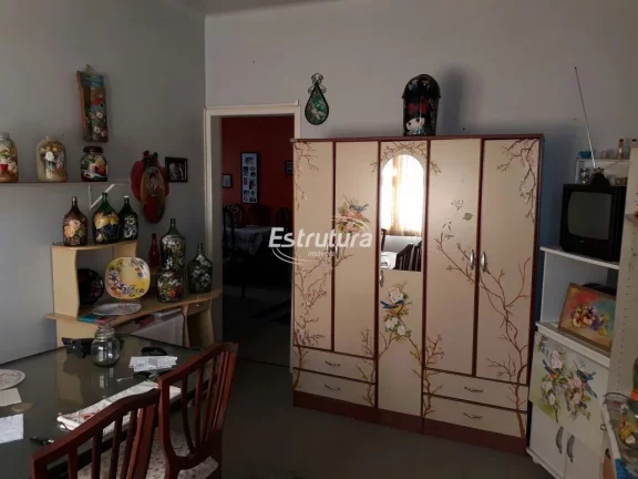 Imagem Casa 3 dormitórios à venda Centro Santa Maria/RS