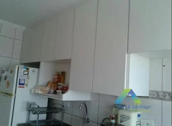 Imagem Lindo apartamento 2 dormitórios,1 vaga localização privilegiada próximo a comercio e transporte publico .