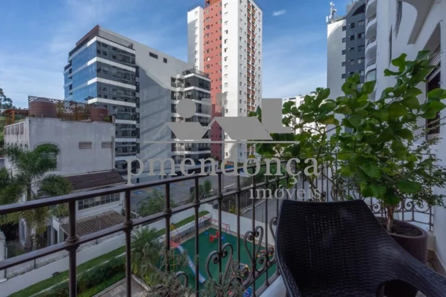 Imagem Apartamento na Vila Madalena com 3 quartos ( 1 suíte ) e 2 vagas, 102m²