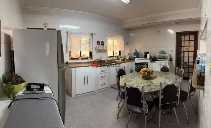 Imagem Sobrado com 5 andares à venda com 510m² de área construída - Bairro Olímpico, São Caetano do Sul, SP