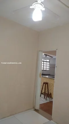 Imagem Casa para Venda em Limeira, Jardim Hortência, 3 dormitórios, 1 banheiro, 1 vaga