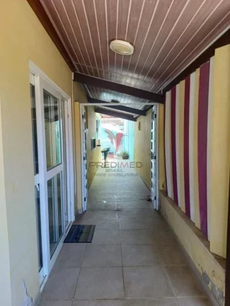 Imagem Casa de Alto Padrão em Lauro de Freitas,,com 5 Suites, piscina, Jardim,4 Vagas de Garagem