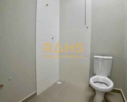 Imagem Excelente Sobrado Geminado com 2 Suítes no Bairro Vila Nova em Joinville/SC. O imóvel possui 76,18...