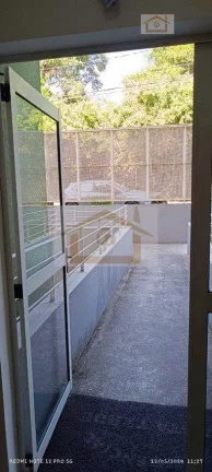 Imagem Vista Verde, Com 2 quartos, *1 vaga coberta, praticamente térreo!