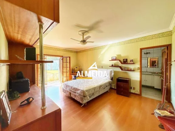 Imagem Casa com 3 dormitórios para alugar, 362 m² por R$ 3.783,00 - Assistência - Rio Claro/SP