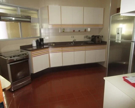 Imagem Apartamento à venda no Guarujá na Praia das Pitangueiras.