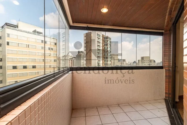 Imagem Apartamento andar alto com 190m² em Perdizes Nobre, 3 suítes e 3 vagas.