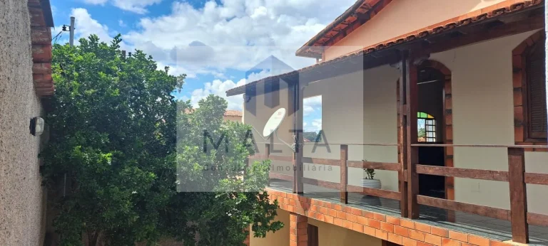 Imagem Casa para Venda em Santa Luzia, Conjunto Cristina (São Benedito), 4 dormitórios, 2 banheiros, 2 vagas