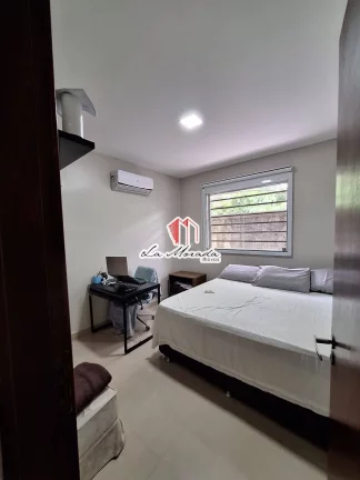 Imagem Condomínio Porto Tarumã - Ponta Negra, 250M2, 3Qtos s/ 2 suites, VENDA!