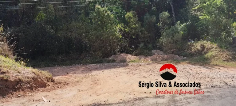 Imagem Terreno a Venda na Região do Alta da Boa Vista em Campos do Jordão -SP.